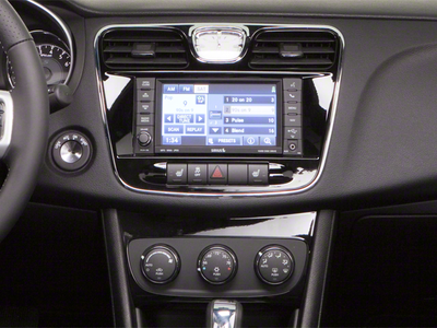 2012 Chrysler 200 Limited