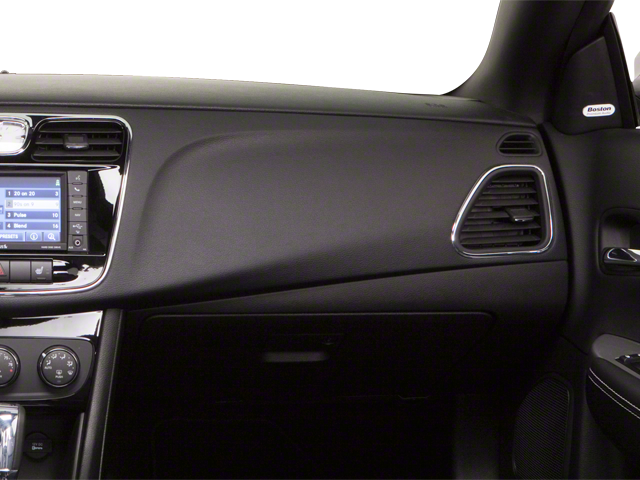 2012 Chrysler 200 Limited