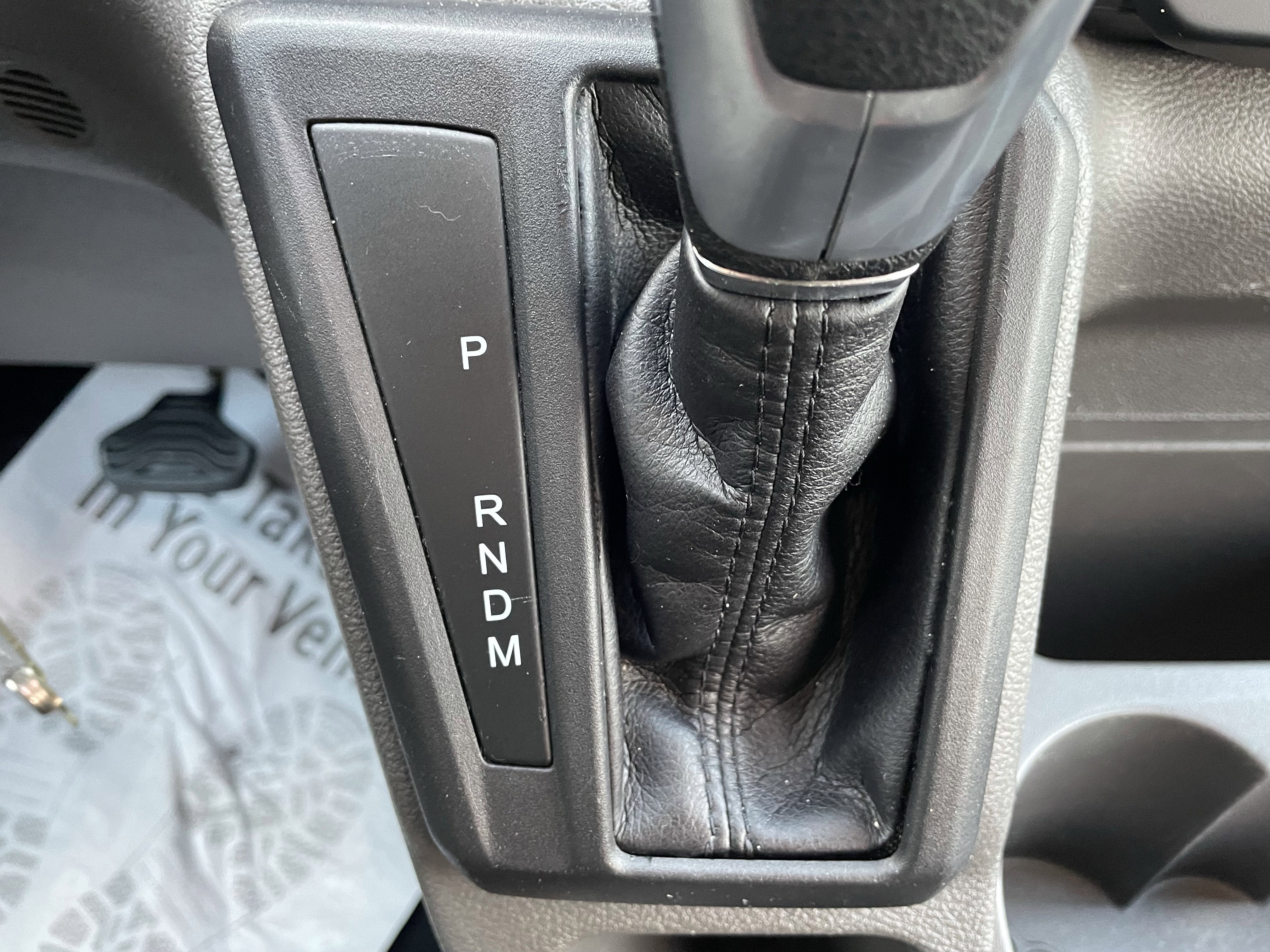 2023 Ford Transit Passenger Wagon XLT