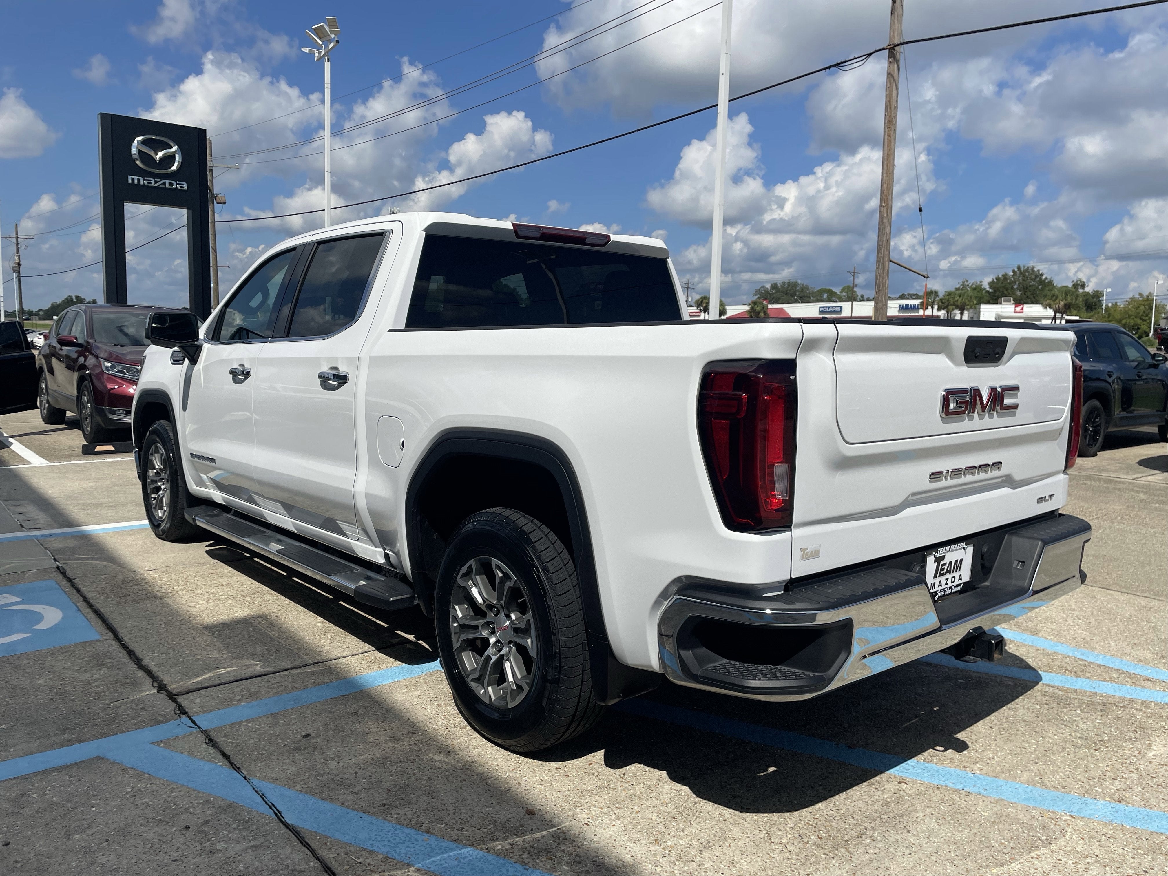 2024 GMC Sierra 1500 SLT