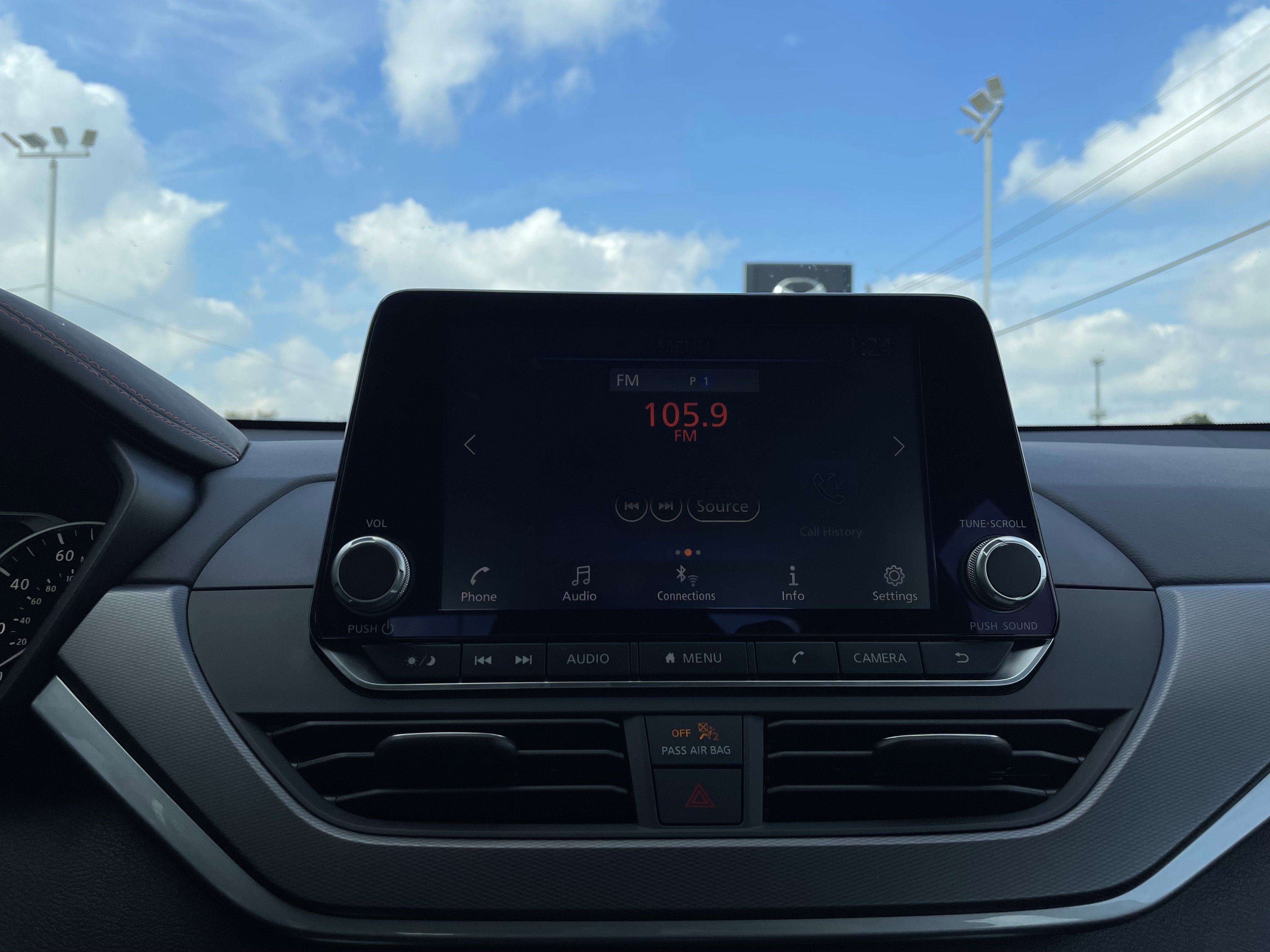 2025 Nissan Altima SR