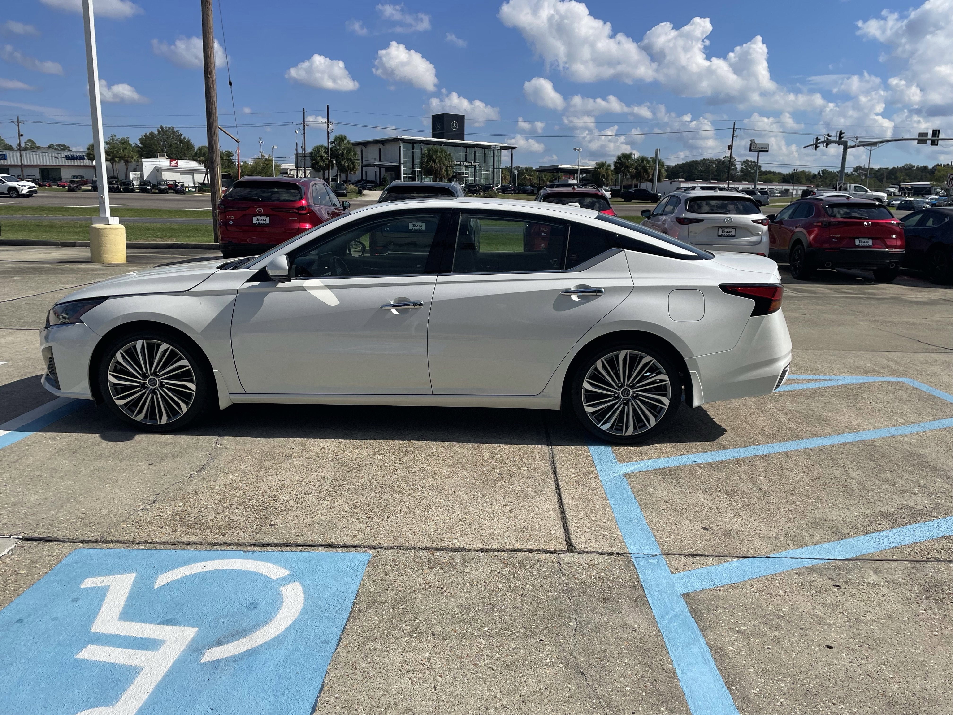 2023 Nissan Altima 2.5 SL