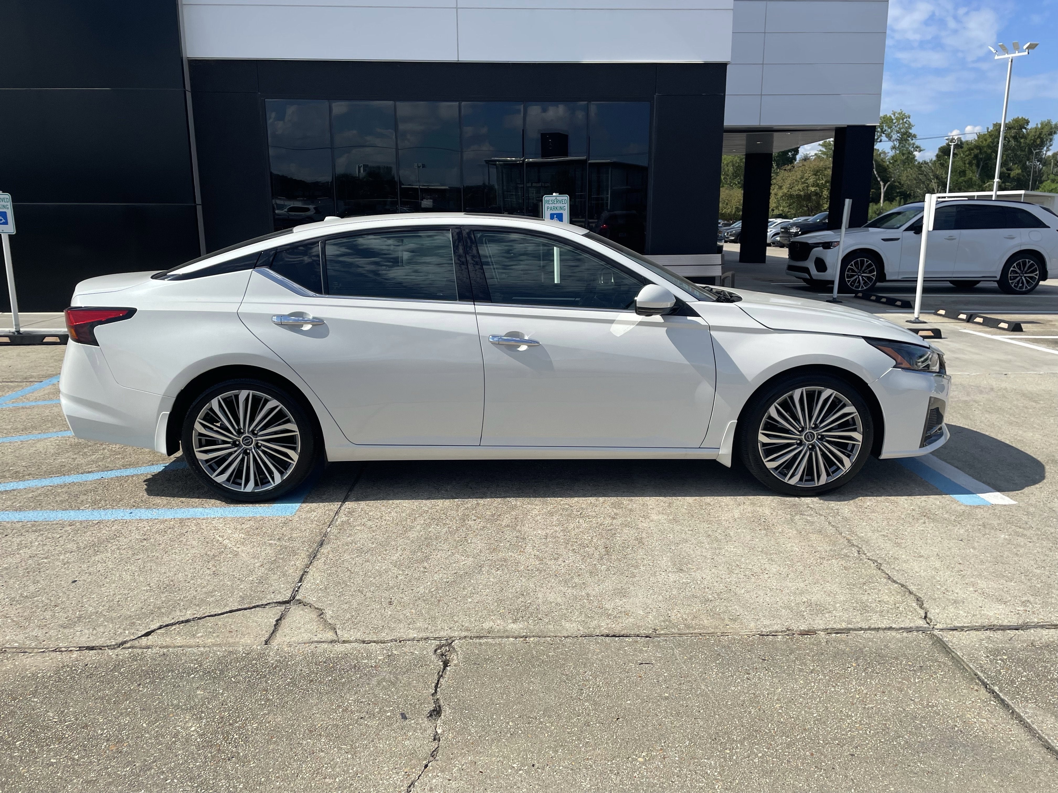 2023 Nissan Altima 2.5 SL