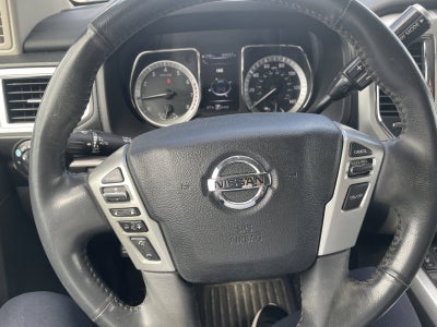 2017 Nissan Titan SV