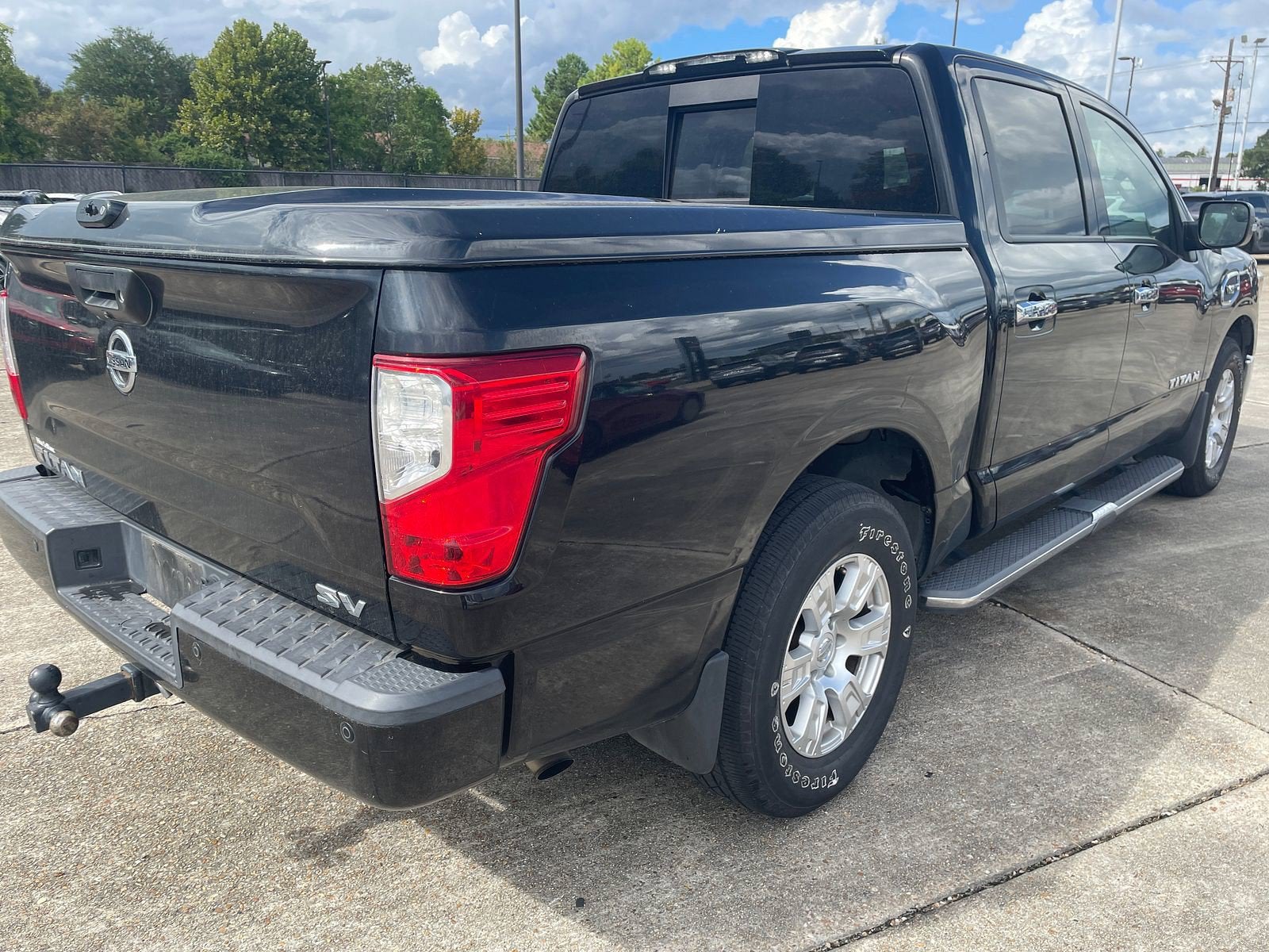 2017 Nissan Titan SV