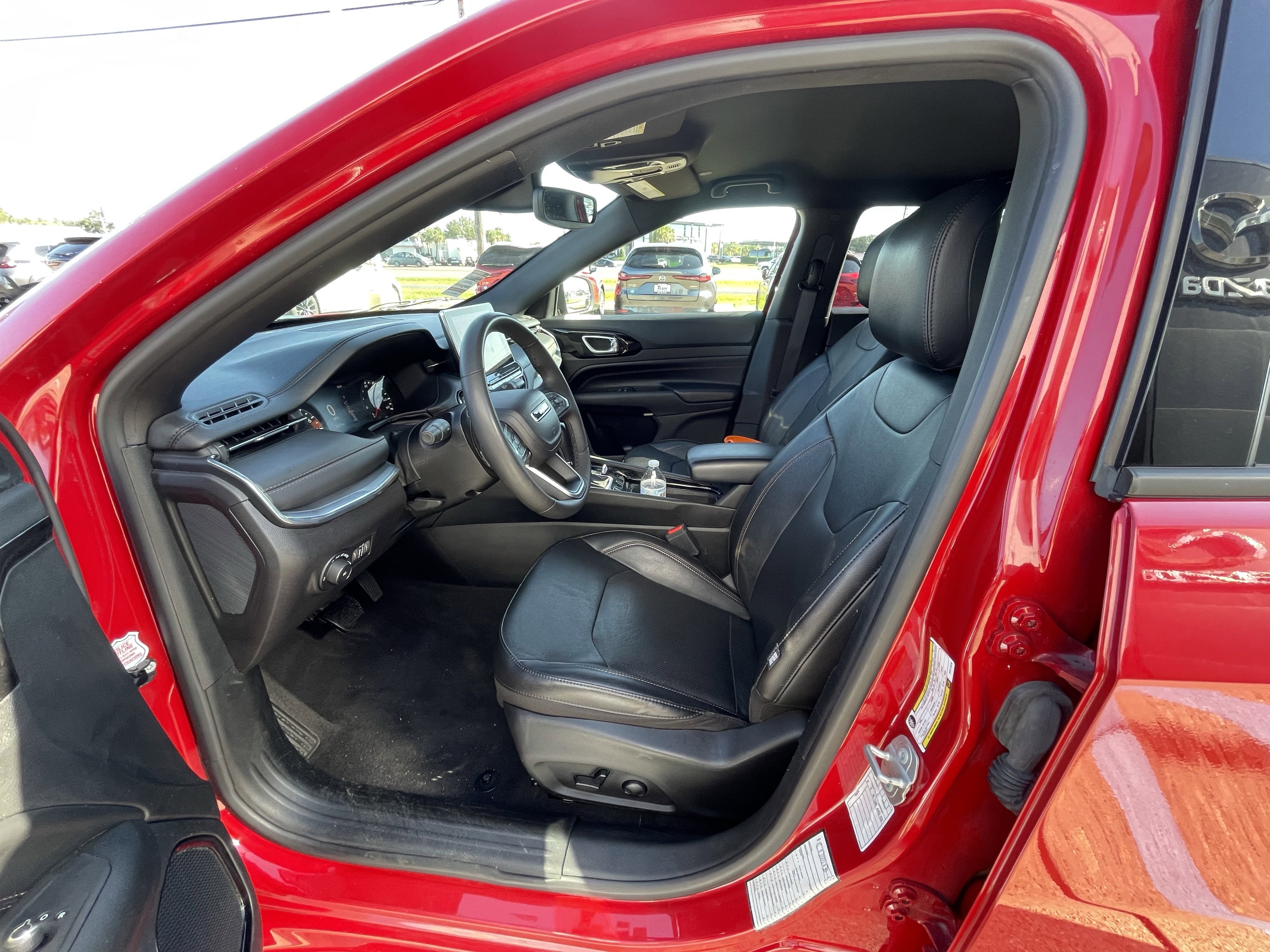 2023 Jeep Compass (RED) Edition