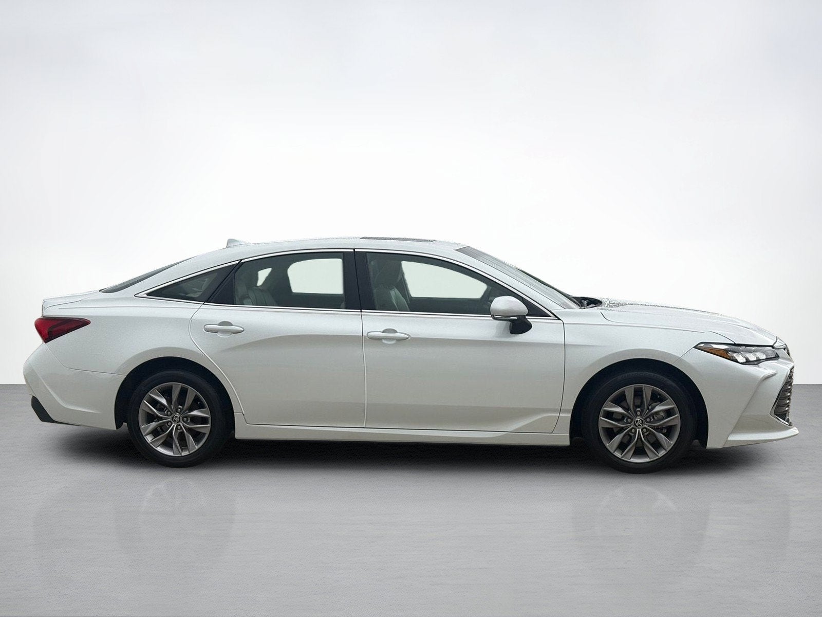 2021 Toyota Avalon XLE