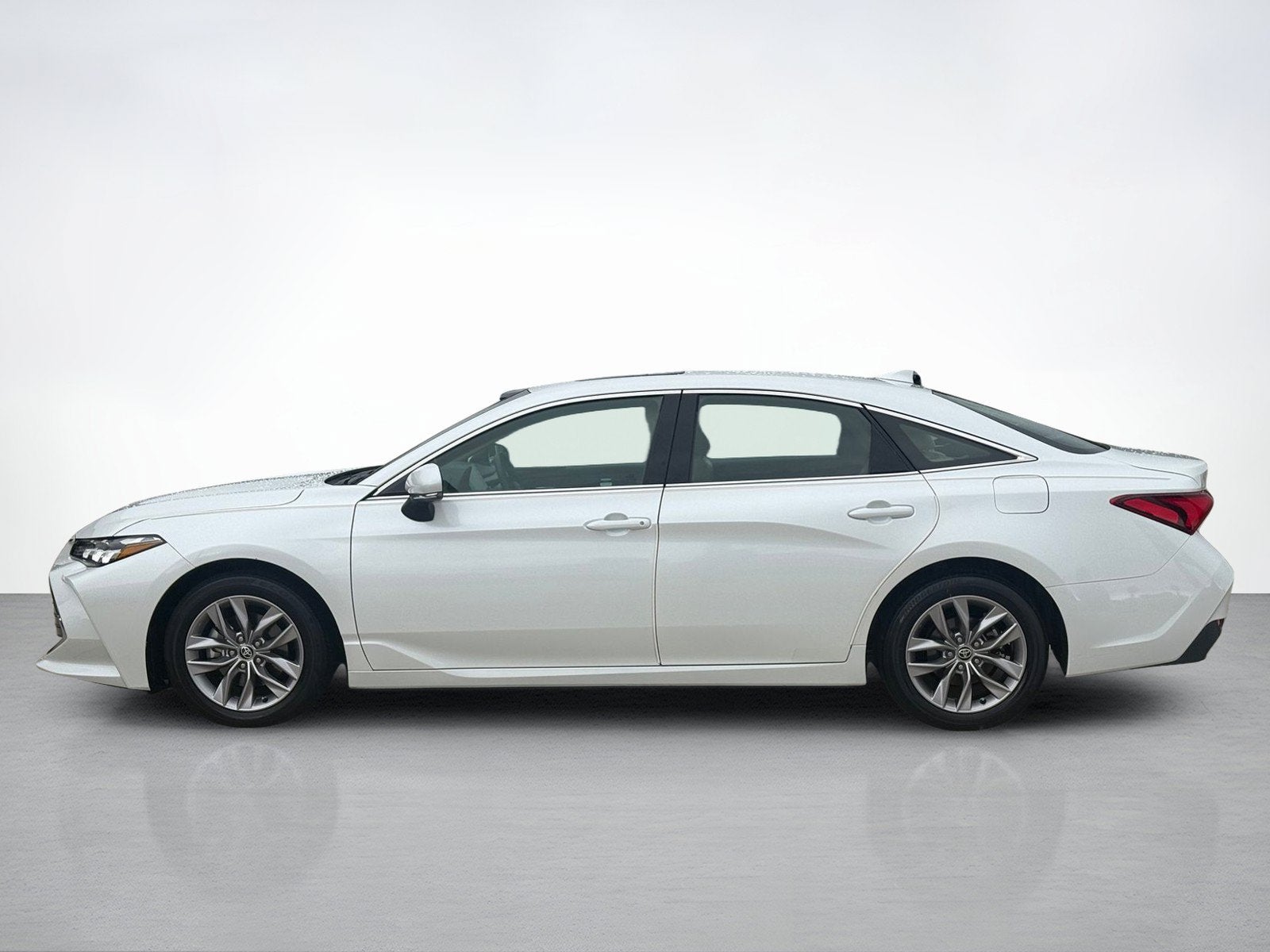 2021 Toyota Avalon XLE