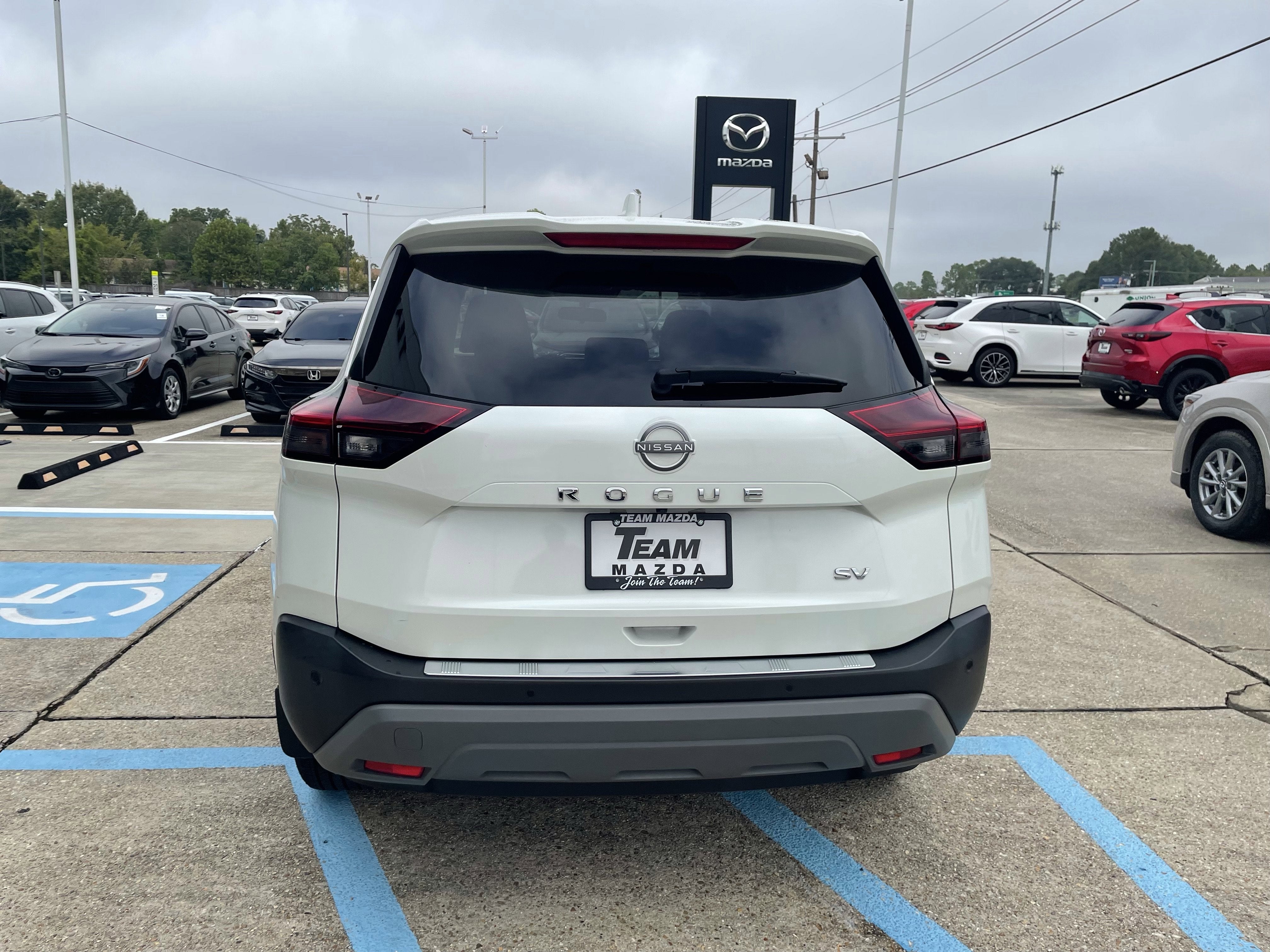 2022 Nissan Rogue SV