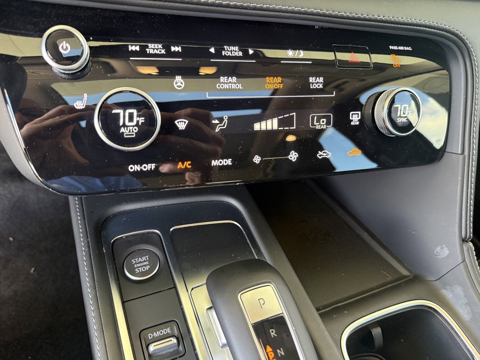 2023 INFINITI QX60 PURE