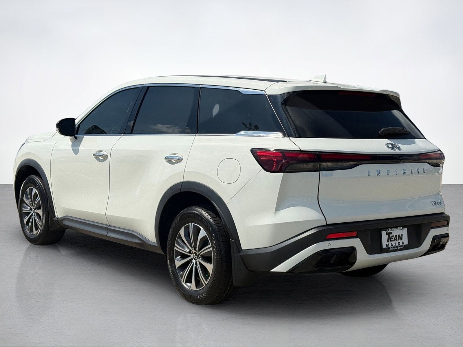 2023 INFINITI QX60 PURE