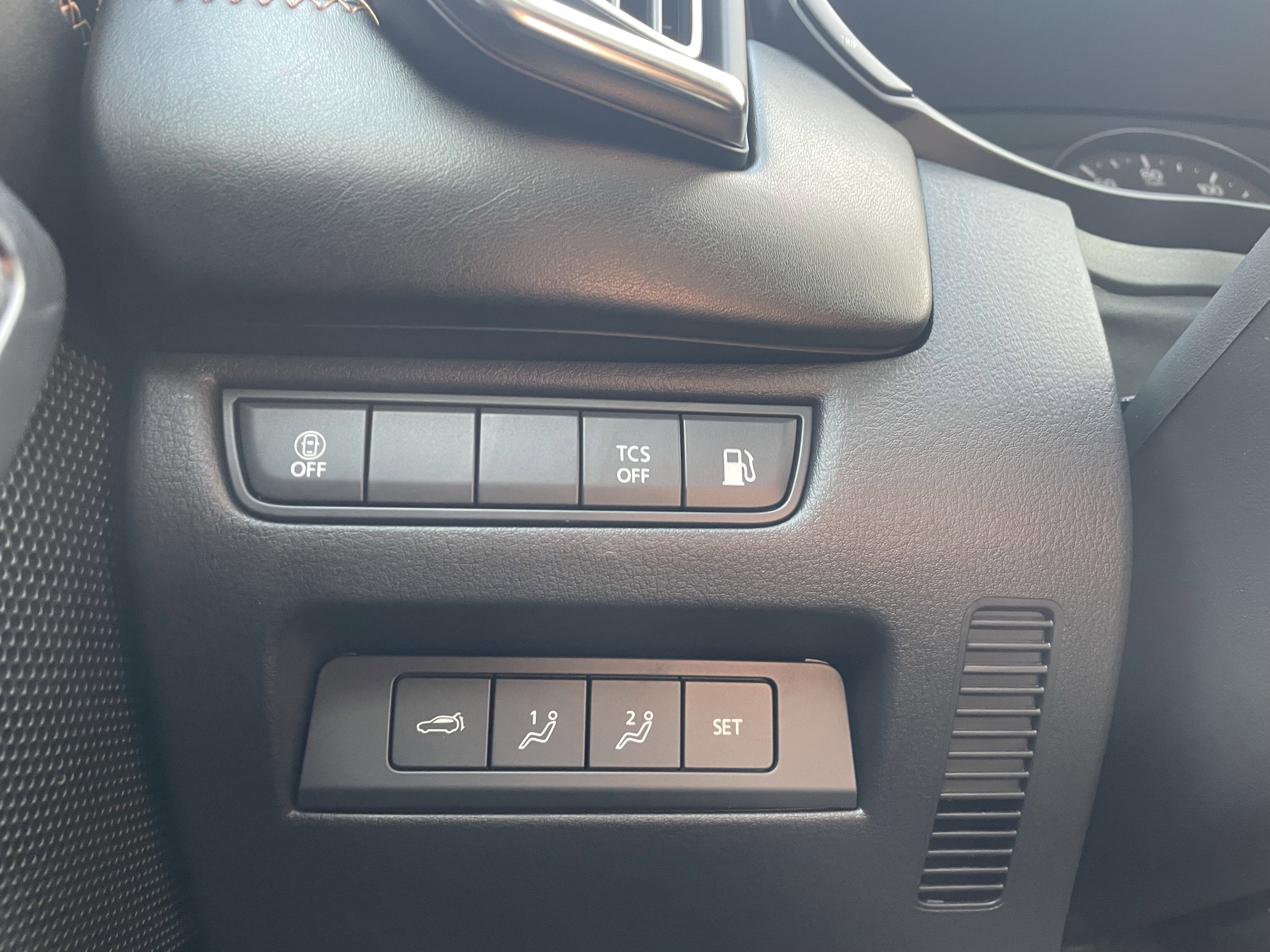 2025 Mazda Mazda CX-50 Hybrid Premium Plus AWD