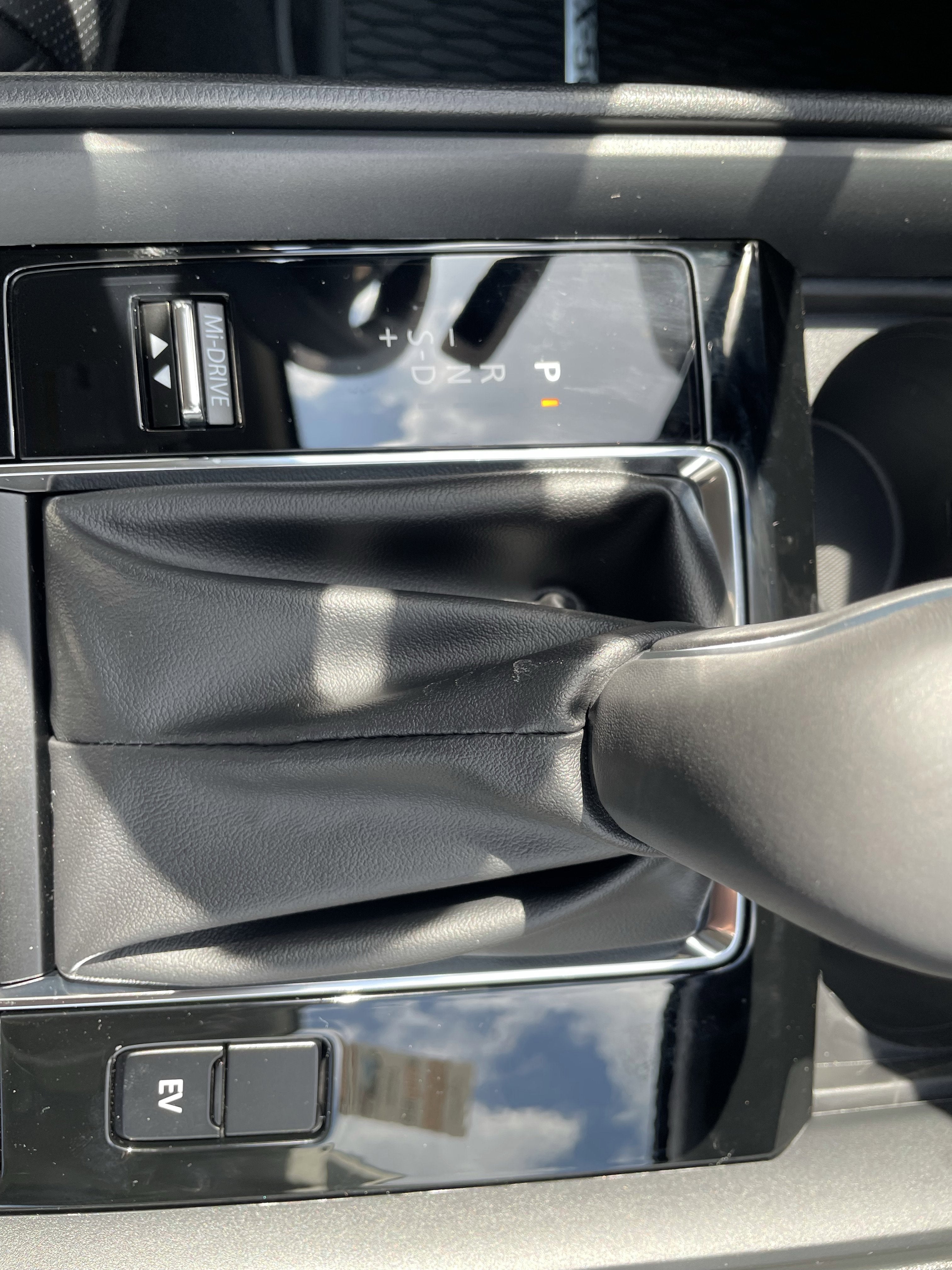 2025 Mazda Mazda CX-50 Hybrid Premium Plus AWD