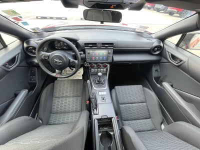 2025 Toyota GR86 2DR MT