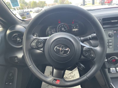 2025 Toyota GR86 2DR MT