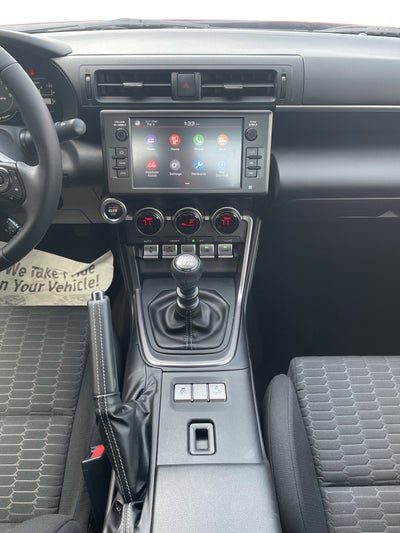 2025 Toyota GR86 2DR MT