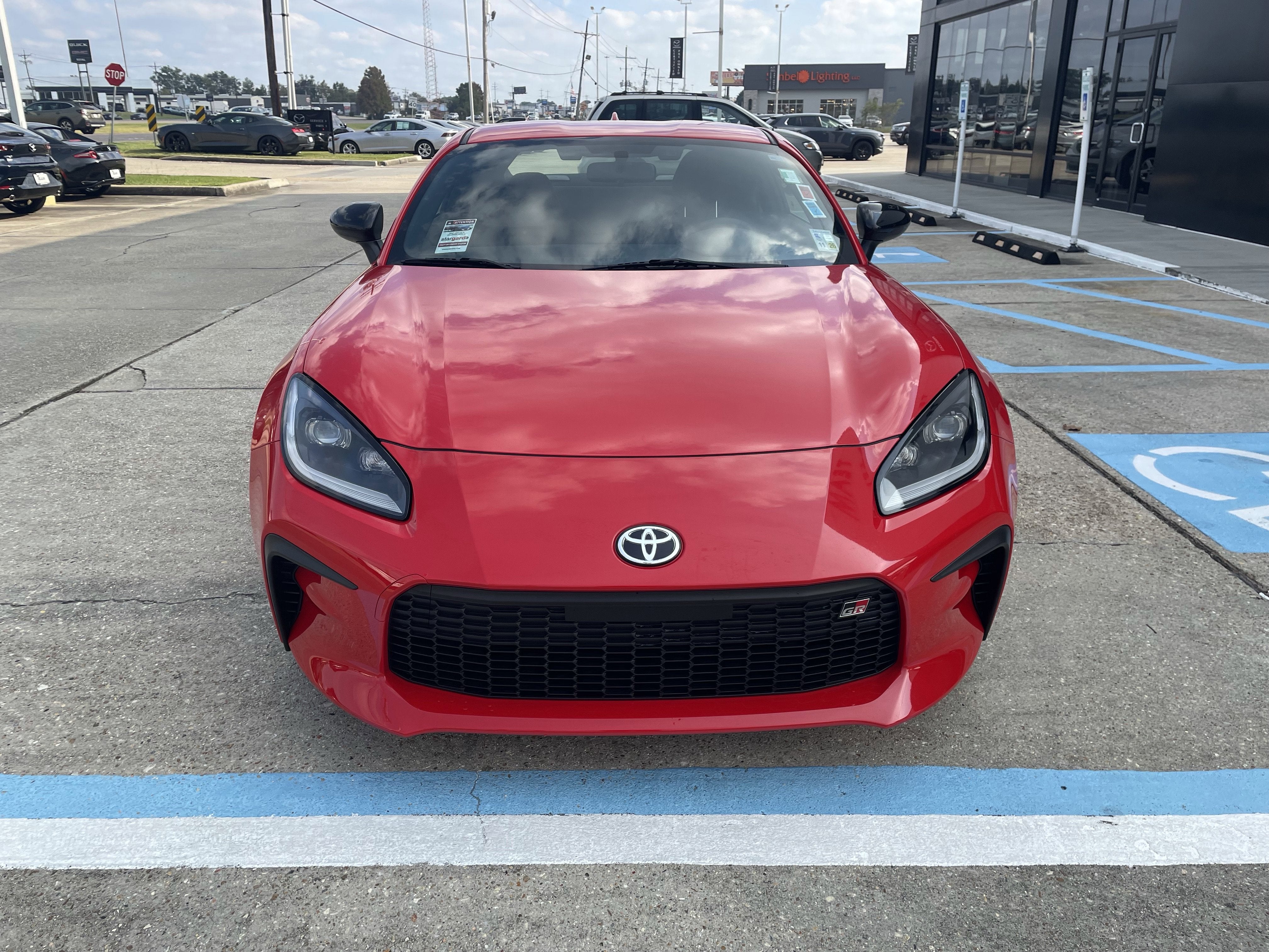 2025 Toyota GR86 2DR MT