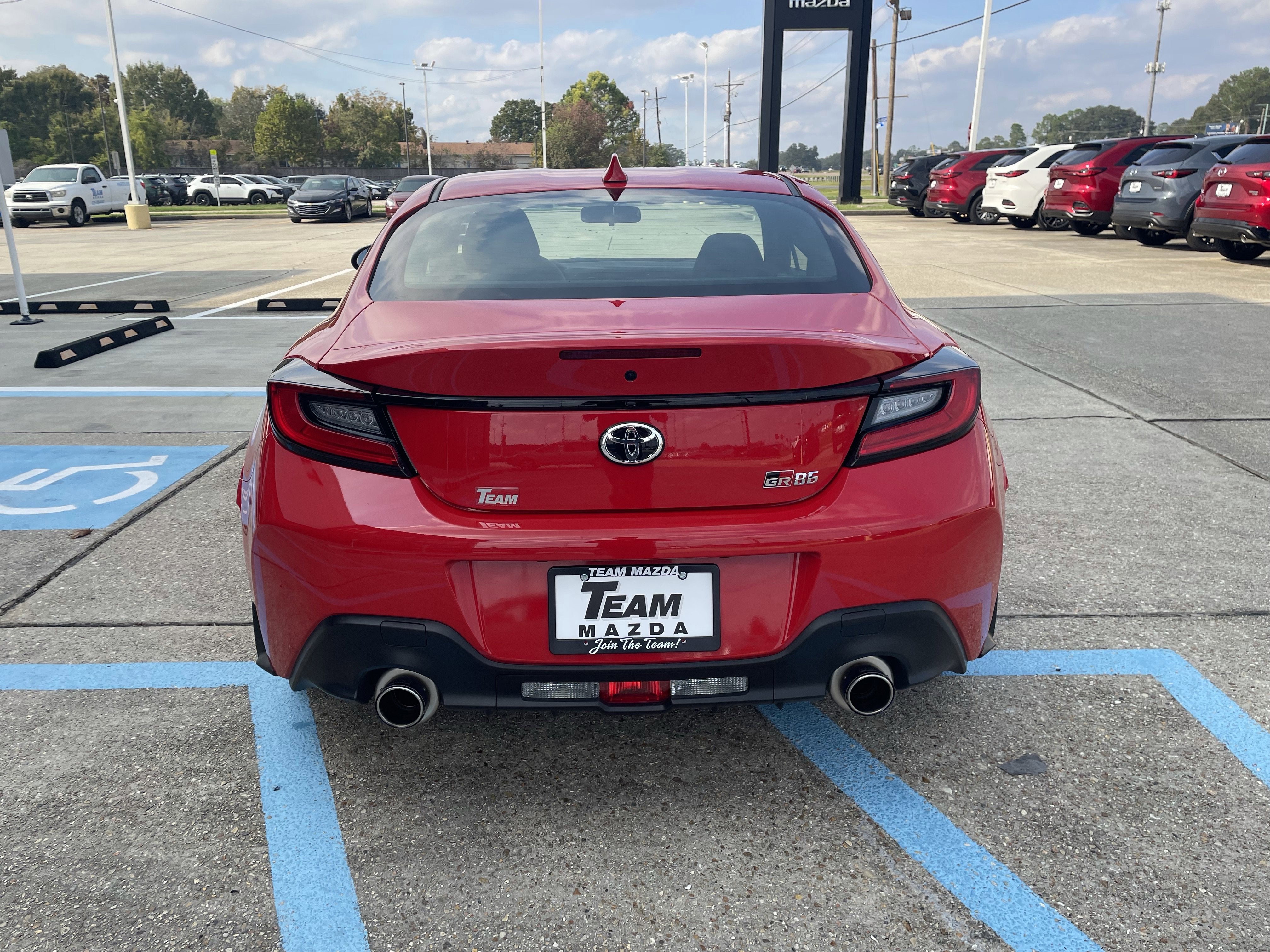 2025 Toyota GR86 2DR MT