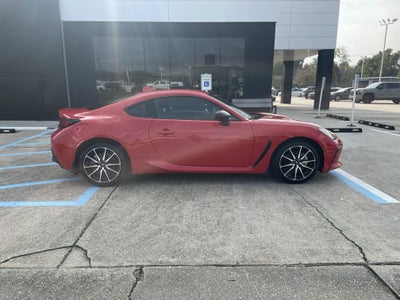 2025 Toyota GR86 2DR MT