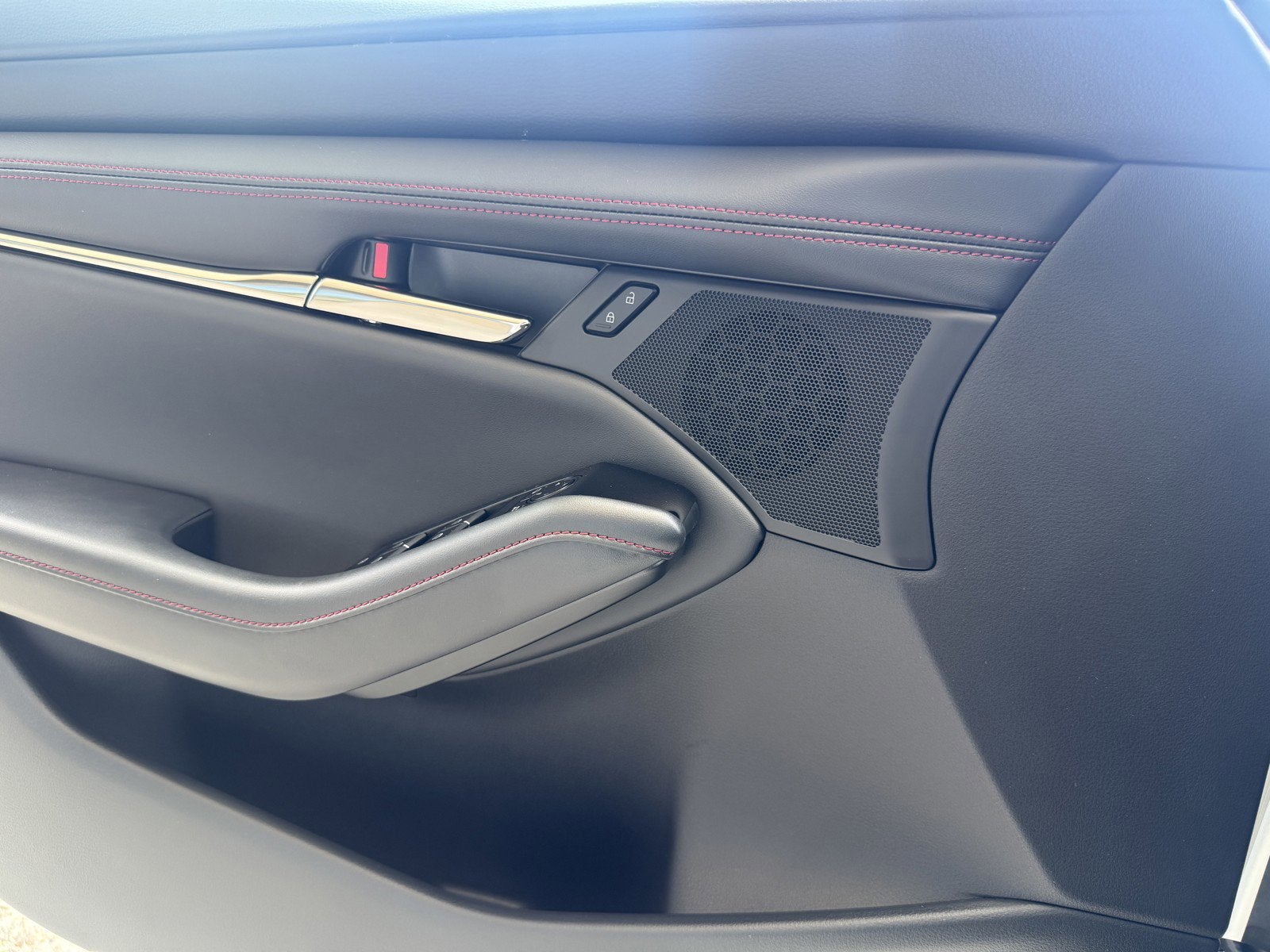 2026 Mazda Mazda3 Hatchback 2.5 S Carbon Edition AWD