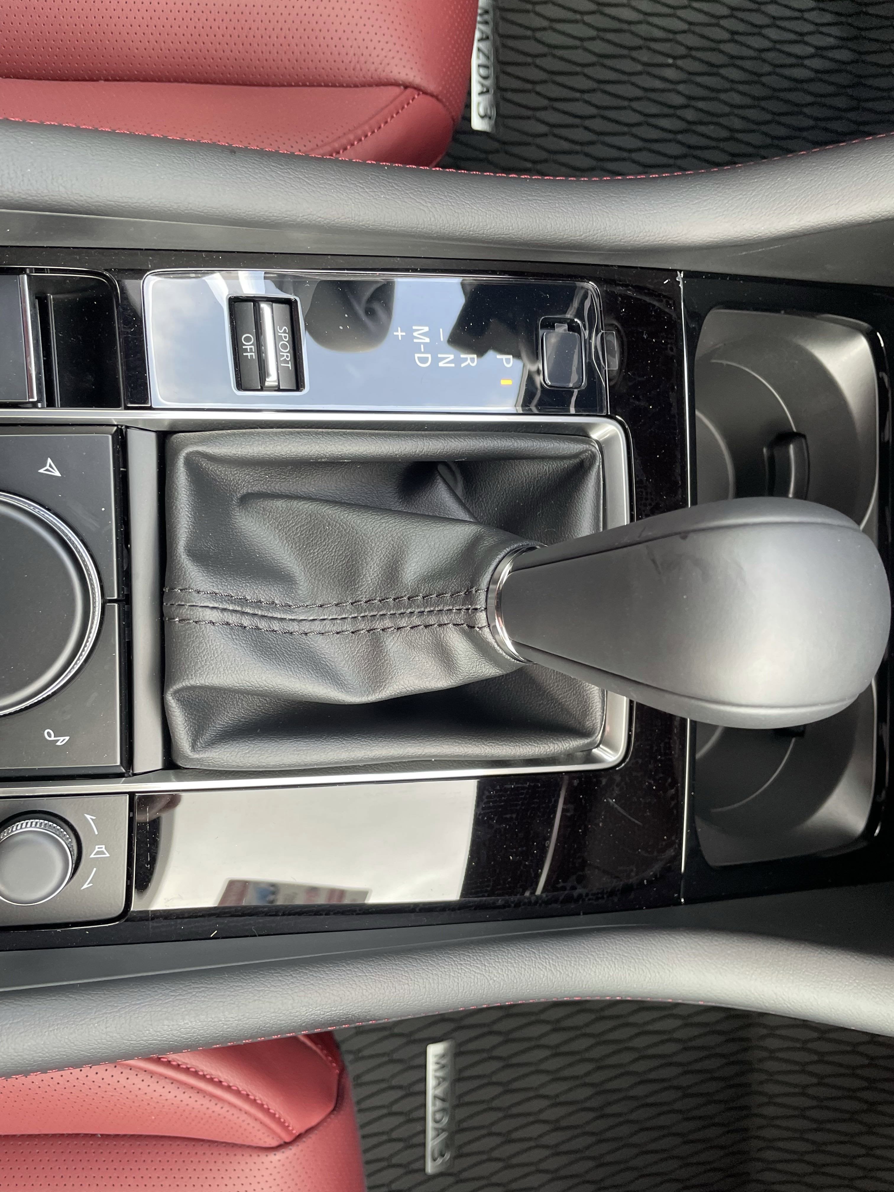 2025 Mazda Mazda3 Hatchback 2.5 S Carbon Edition AWD