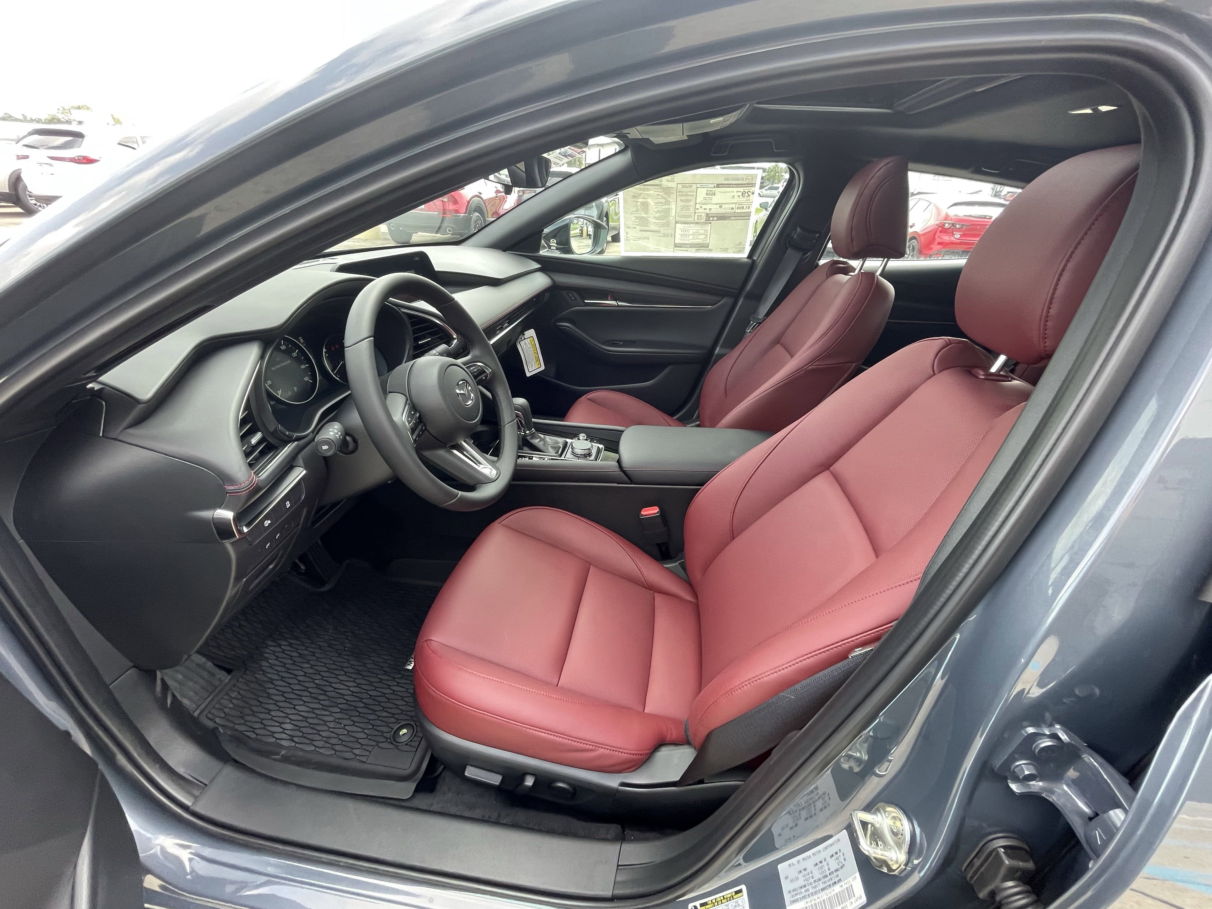 2025 Mazda Mazda3 Hatchback 2.5 S Carbon Edition AWD