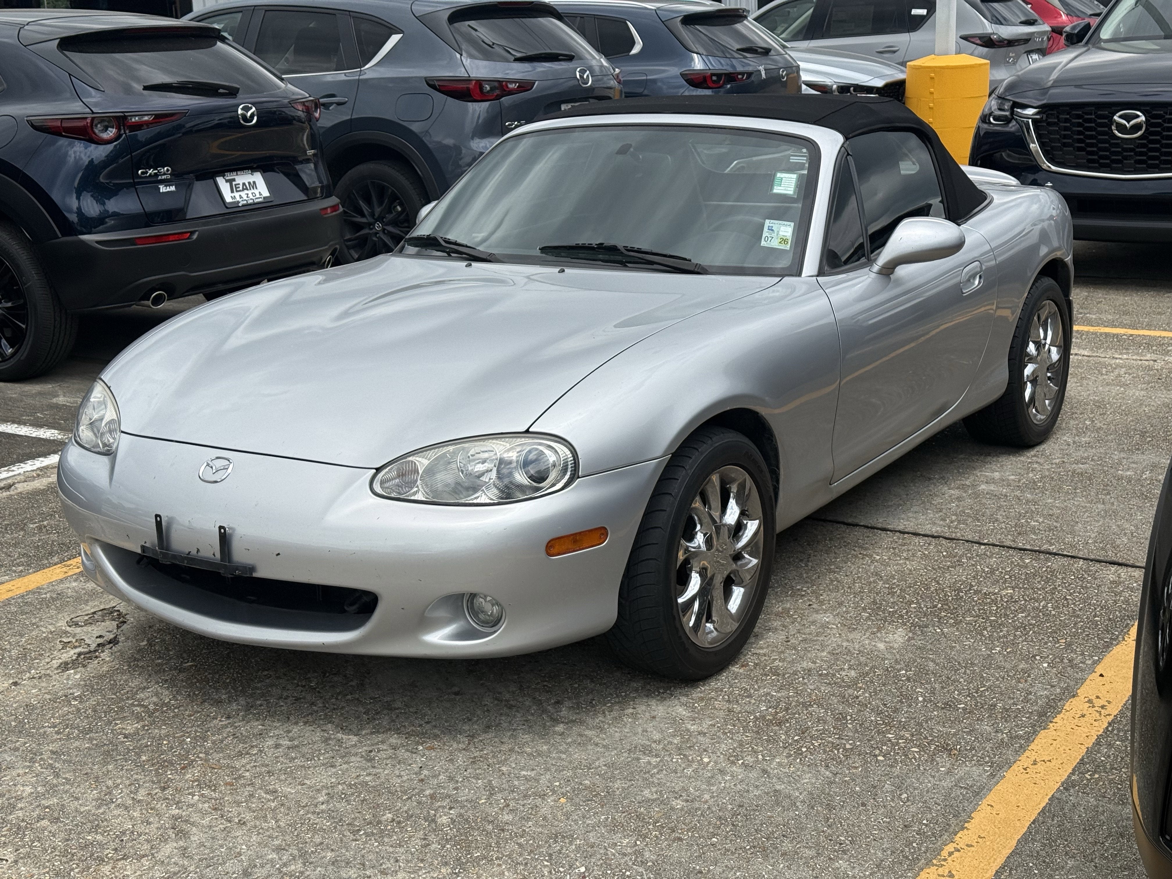 2003 Mazda Mazda MX-5 Miata Cloth
