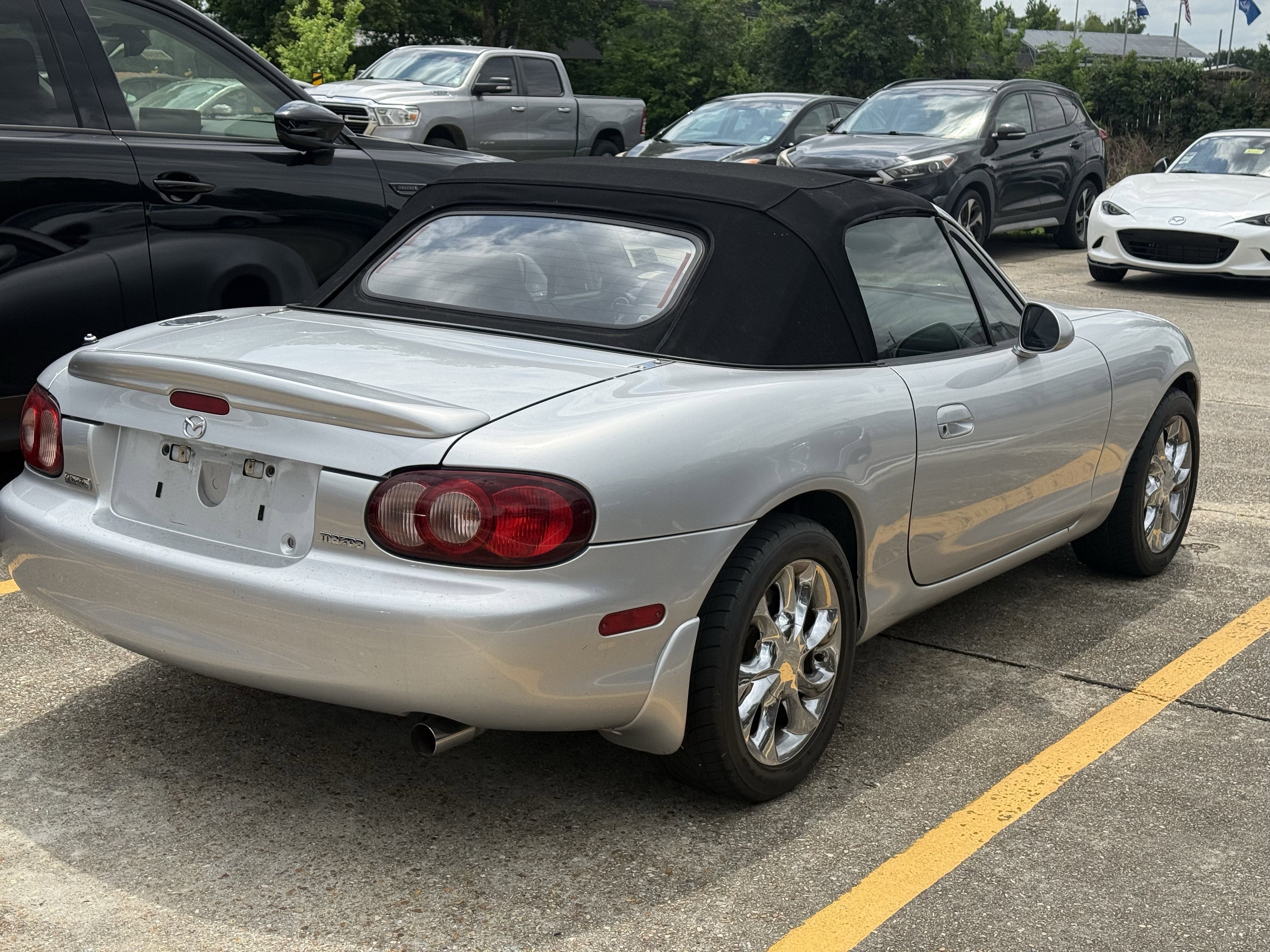 2003 Mazda Mazda MX-5 Miata Cloth