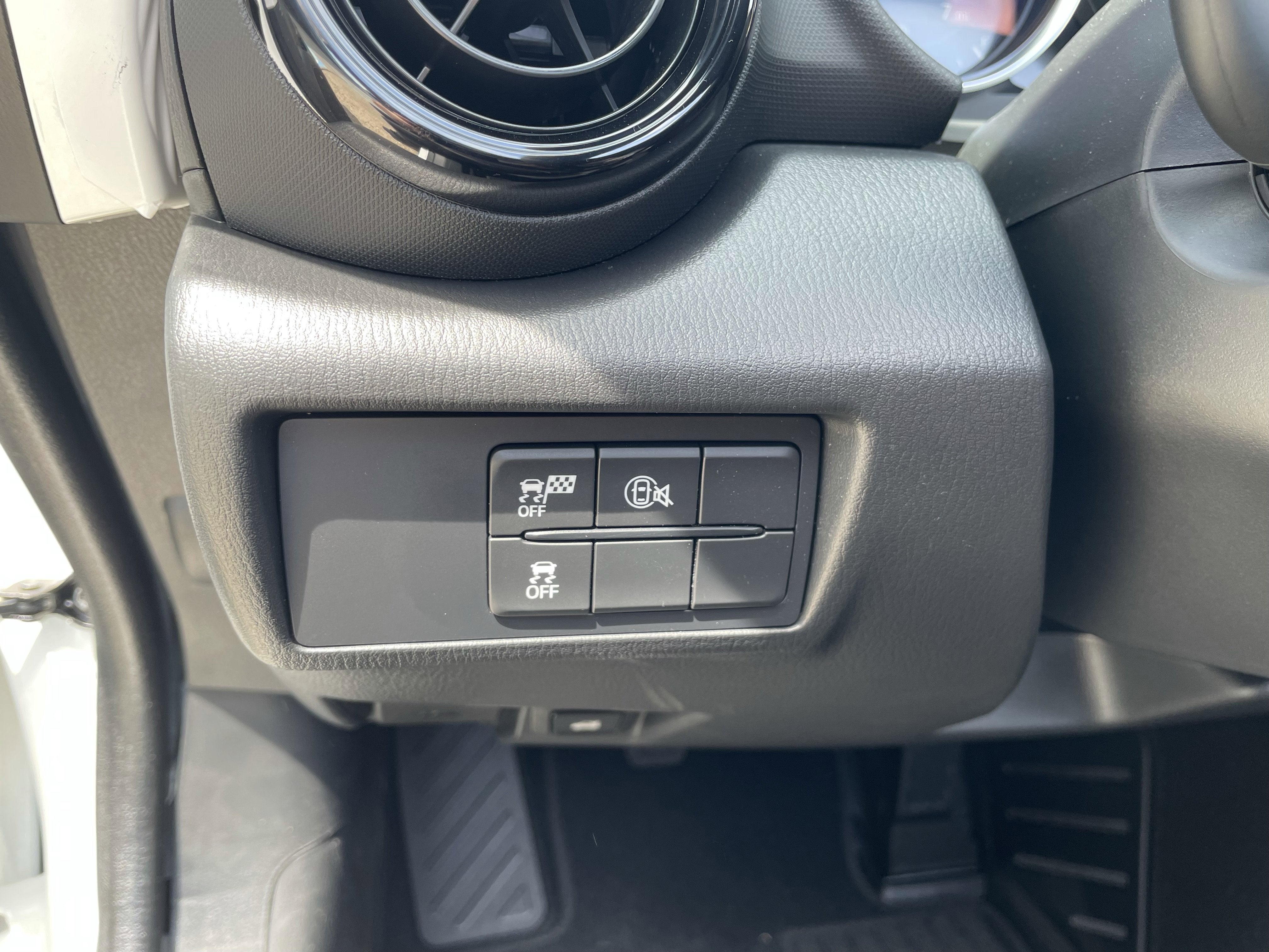 2025 Mazda Mazda MX-5 Miata Club