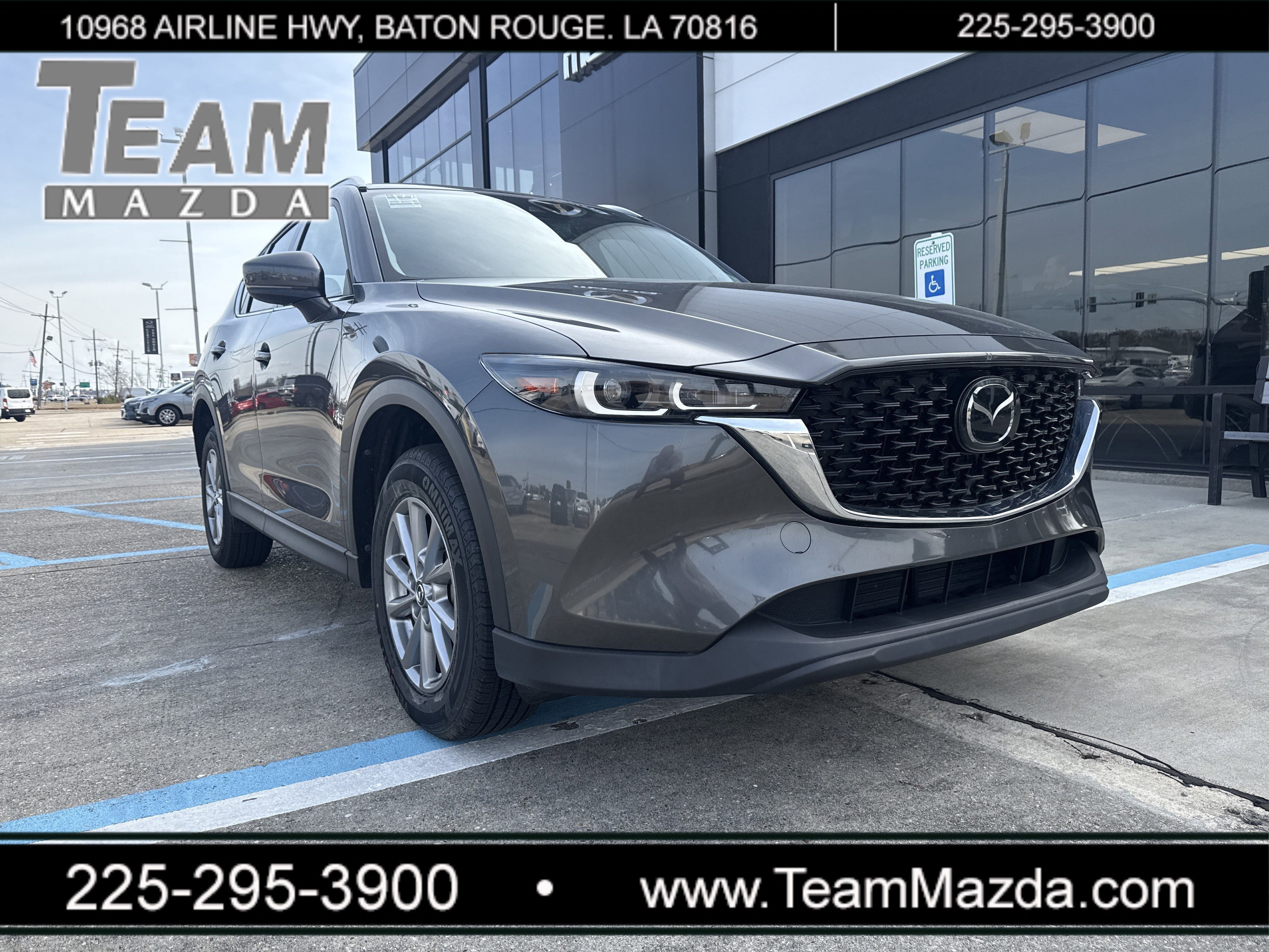 2022 Mazda CX-5 S Preferred package
