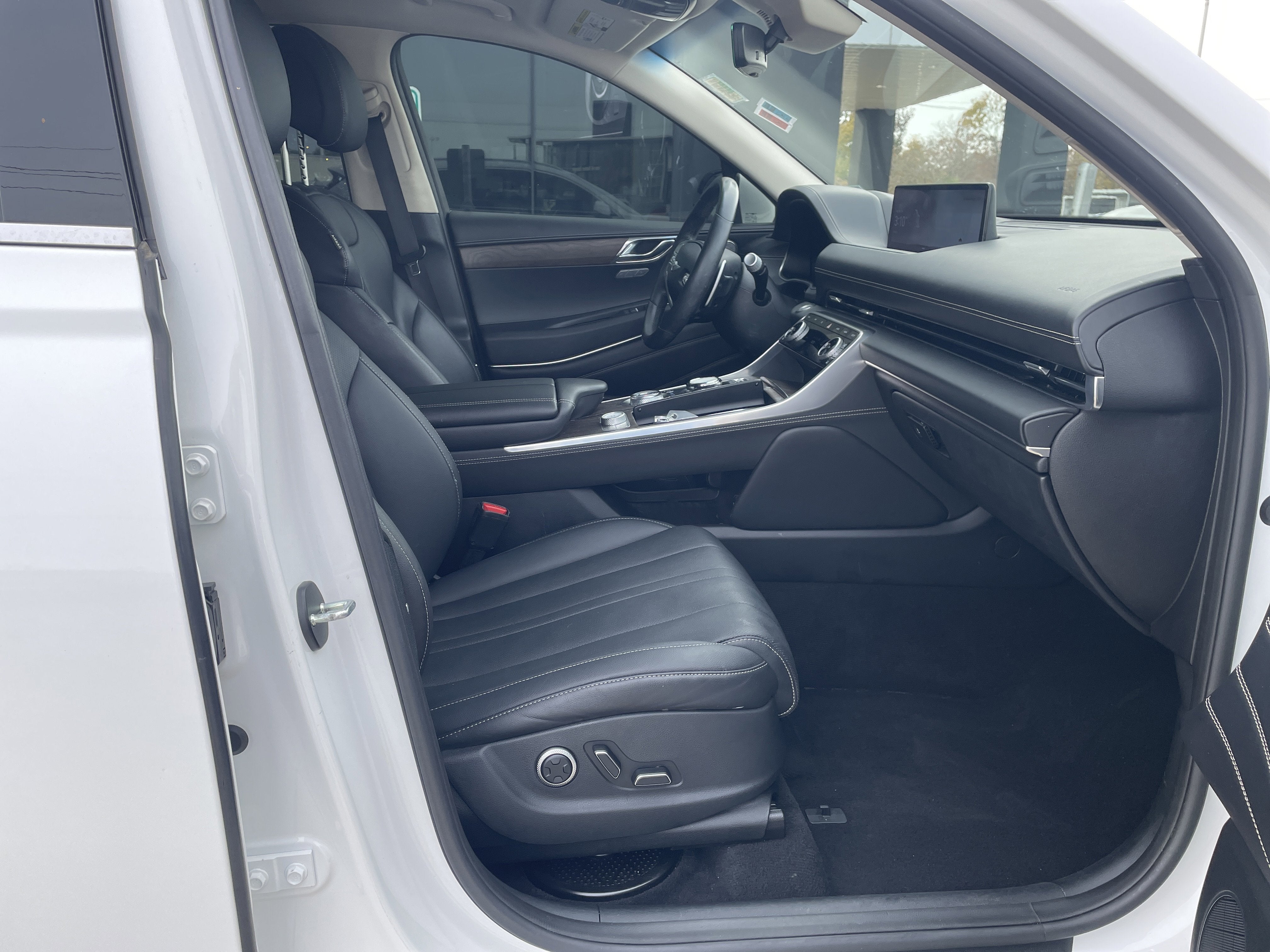 2024 Genesis GV80 4DR AWD 2.5