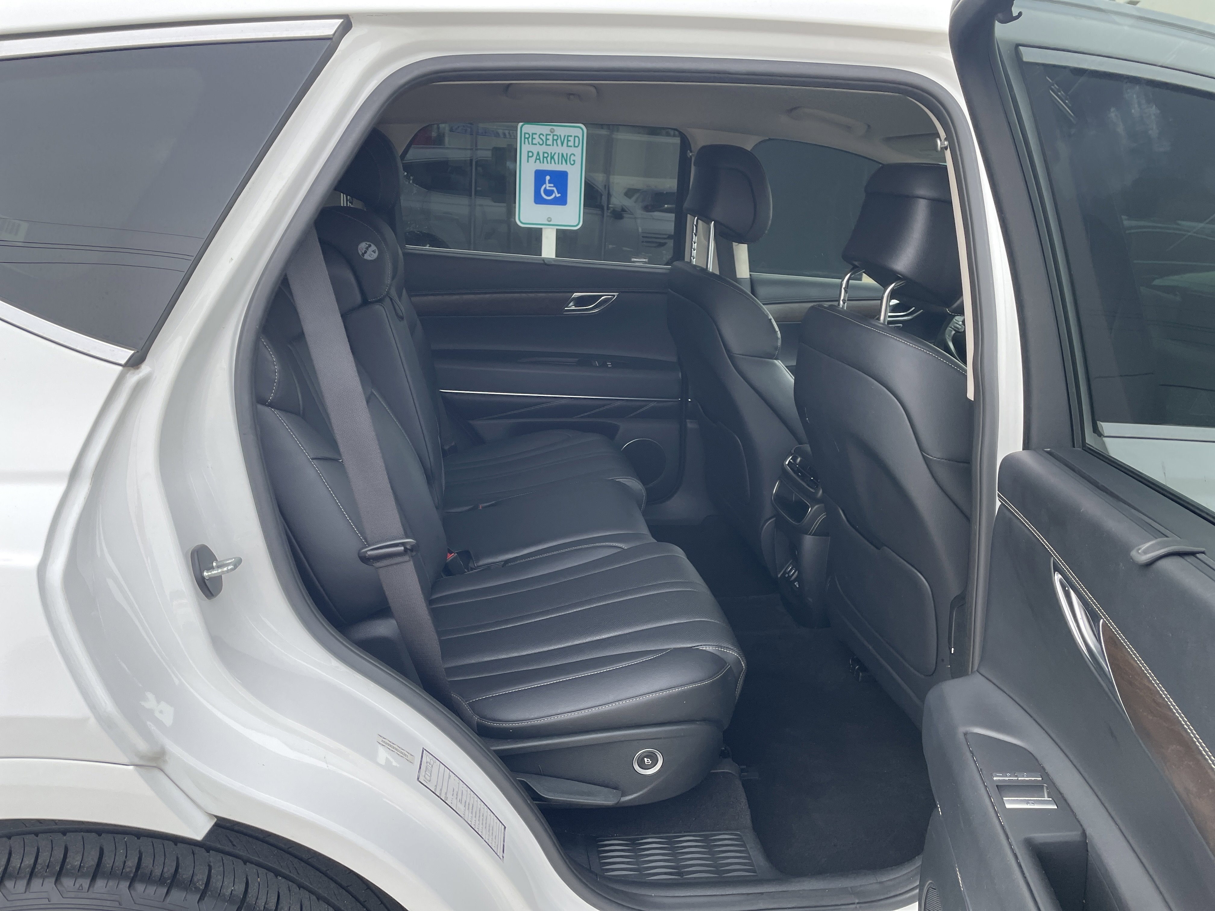 2024 Genesis GV80 4DR AWD 2.5