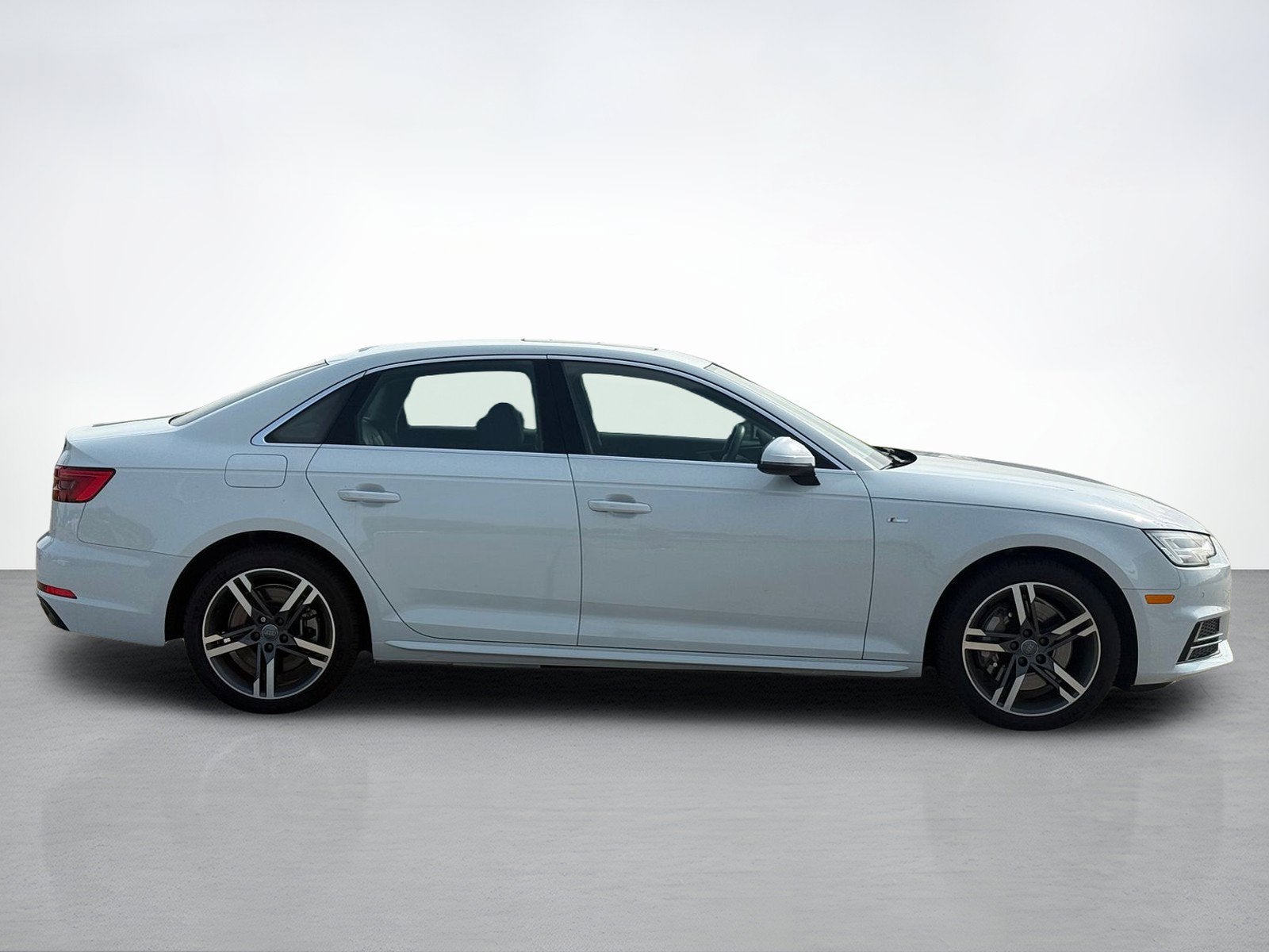 2017 Audi A4 Premium Plus